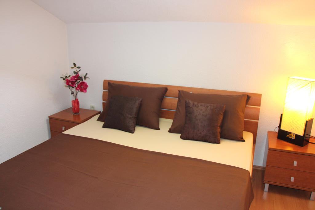 Apartments Petani ซาดาร์ ภายนอก รูปภาพ