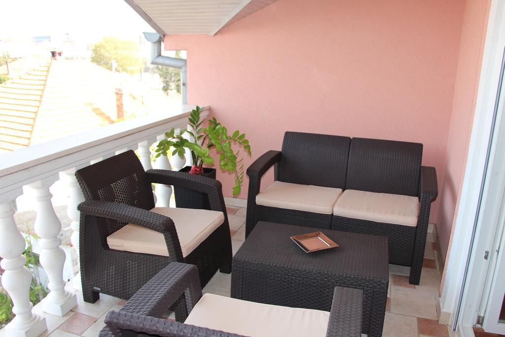 Apartments Petani ซาดาร์ ภายนอก รูปภาพ